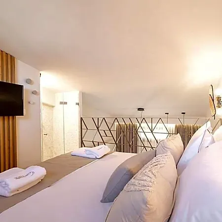 Otel Quintessina Luxury 4*