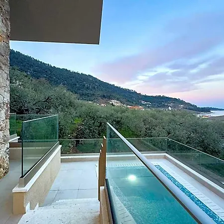 Otel Quintessina Luxury 4*